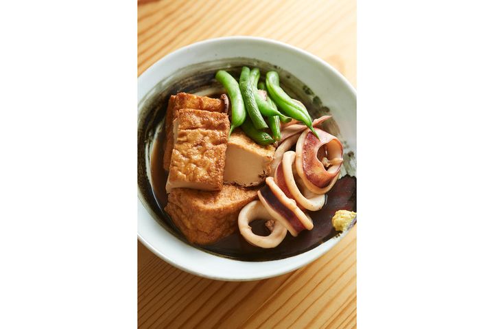 素材の食感と甘味を生かした“イカと青梗菜の塩炒め”