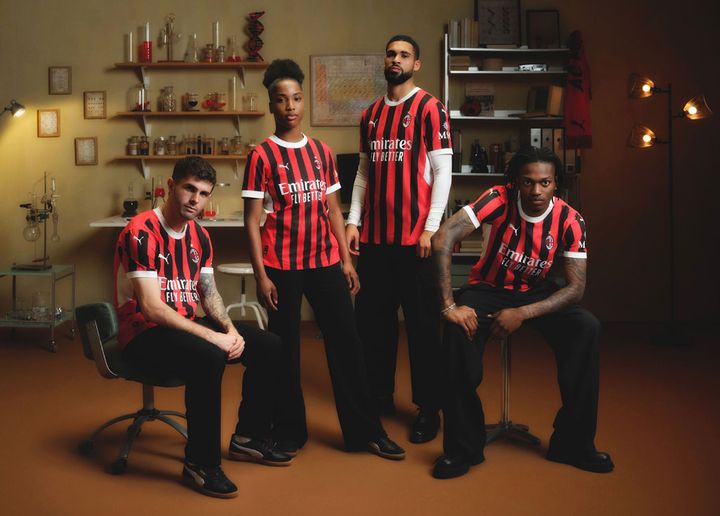 今年で125周年！ミランが2024-25新ユニフォームを発表 クラブ愛を「ヒトゲノム」で表現