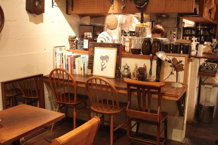 カウンター席は3席ある