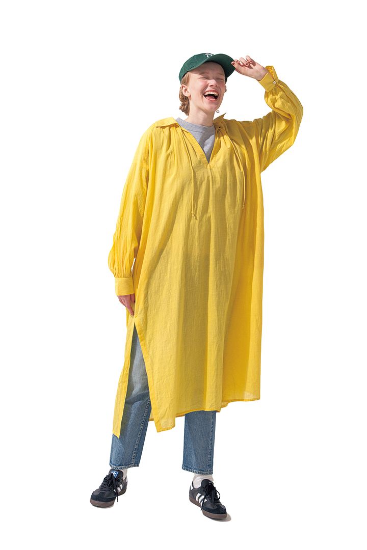 鮮やかなイエローのワンピースはとことんカジュアルにせめて【本日のFUDGE GIRL-5月24日】