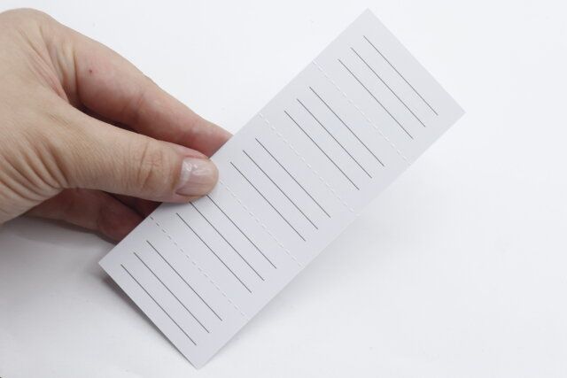 セリアのミシン目入りメモ 20シート 封筒つきトレインの特急あずさデザインは裏が白い