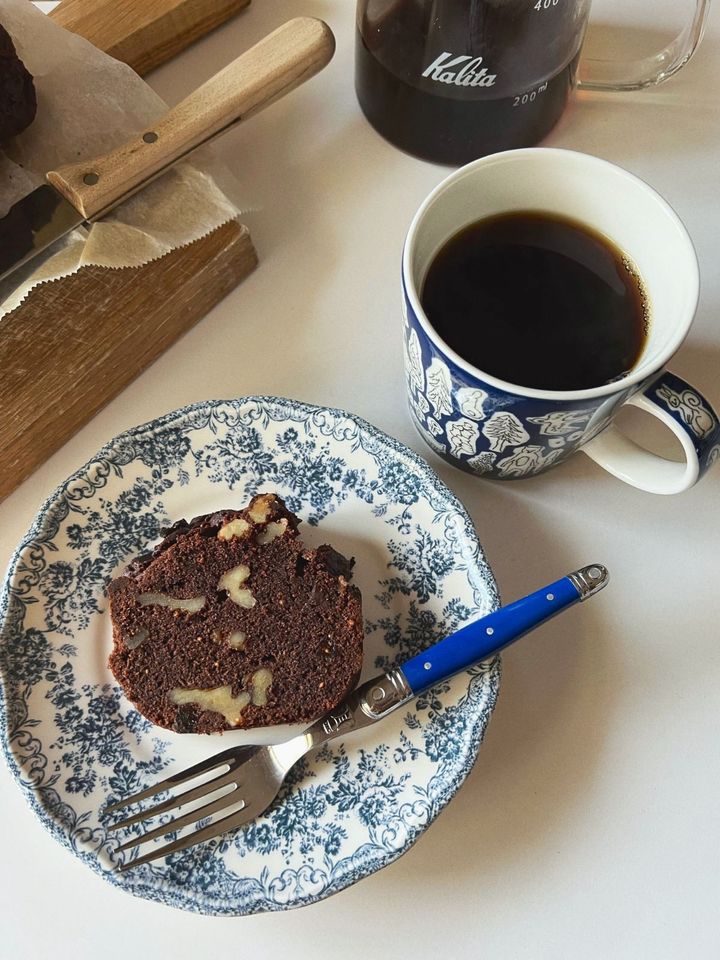 【簡単米粉レシピ】くるみとドライいちじくラム酒の大人な米粉ケーキ【渡辺友美子のコーヒーに合うお菓子のレシピ vol.44 〜レシピで旅するヨーロッパ〜】