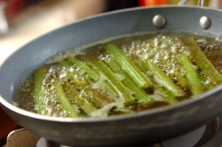 フキのだし浸しの作り方2