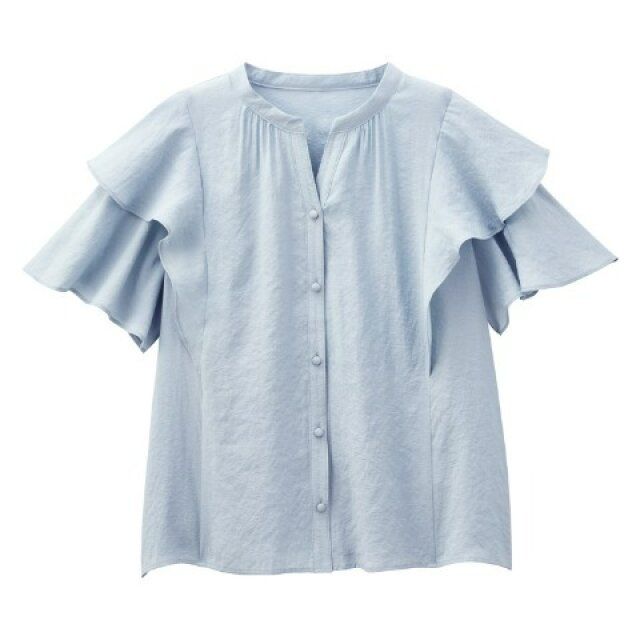 しまむらのフリル袖ブラウス