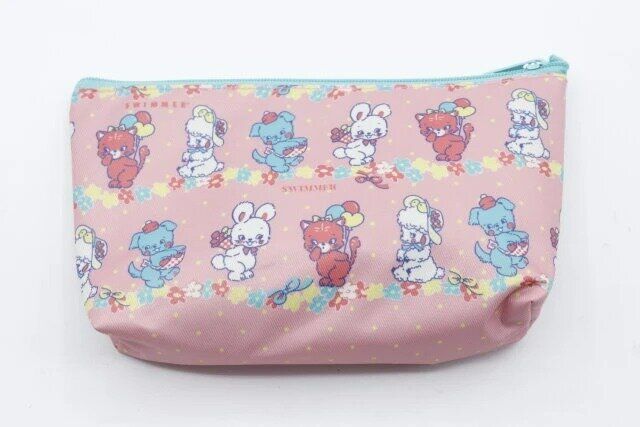 セリアの舟形ポーチ