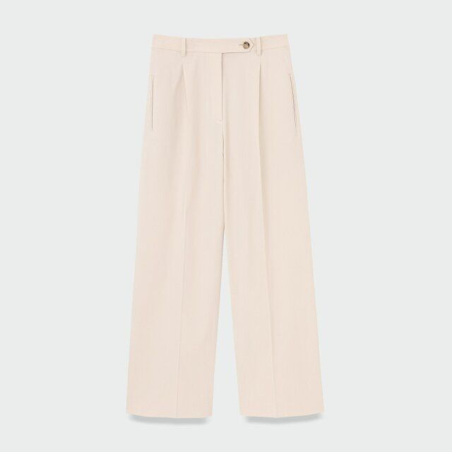 PLSTのタックワイドパンツ