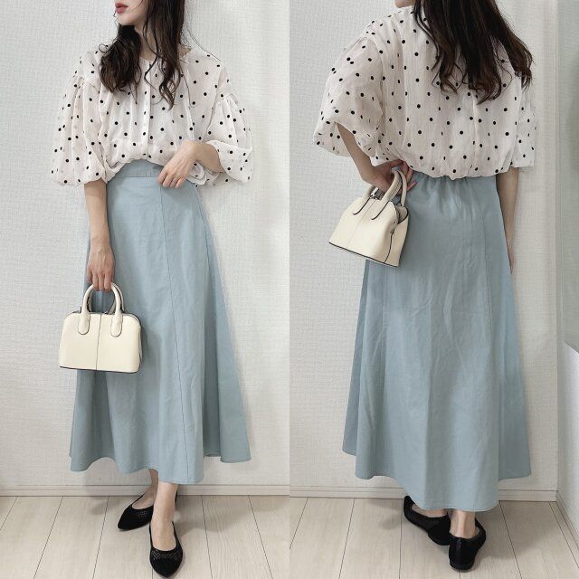 GUリネンブレンドフレアロングスカートとショート丈ブラウスコーデ