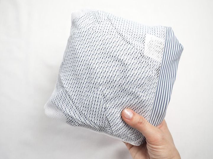 画像2: ワーキングウェアのプロらしい機能性が詰め込まれてる。