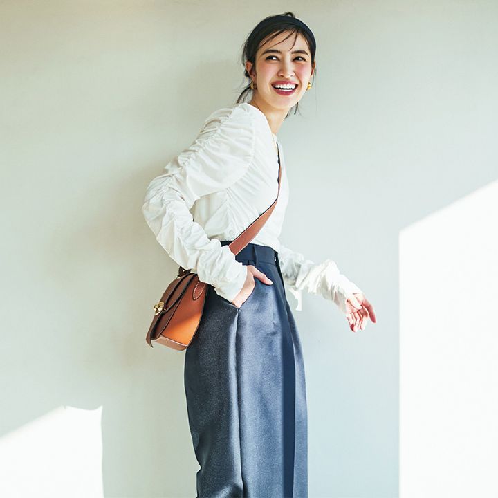 ロンT,白ロンT,カットソー,シャーリング,エレンディーク