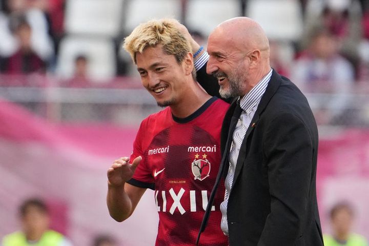 鹿島アントラーズとの「鹿ダービー」実現！奈良クラブのフリアン監督が“ポポヴィッチ監督とは友人”と告白