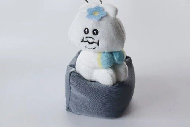 ダイソーのミニチュア ビーズクッション