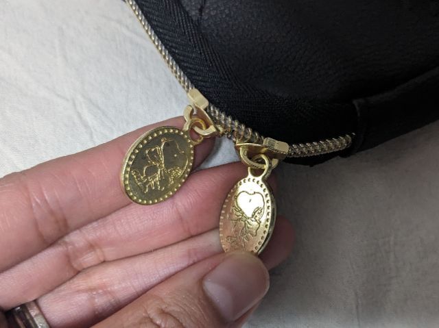 ゴールドの持ち手