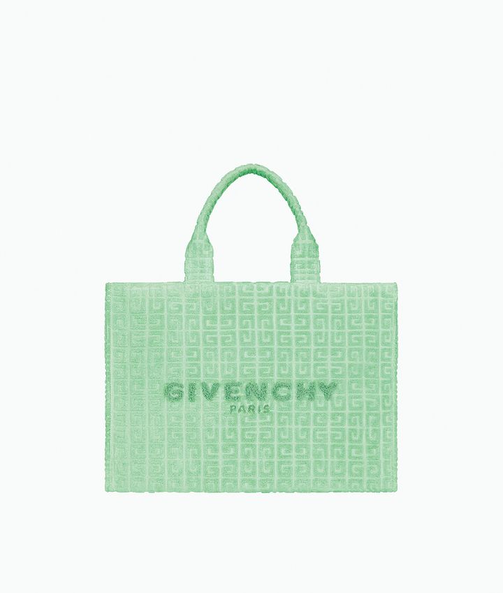240520_essentials_givenchy_bag.jpg