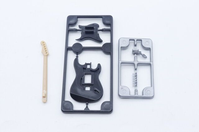 セリアのミニチュア エレキギター1のパーツ