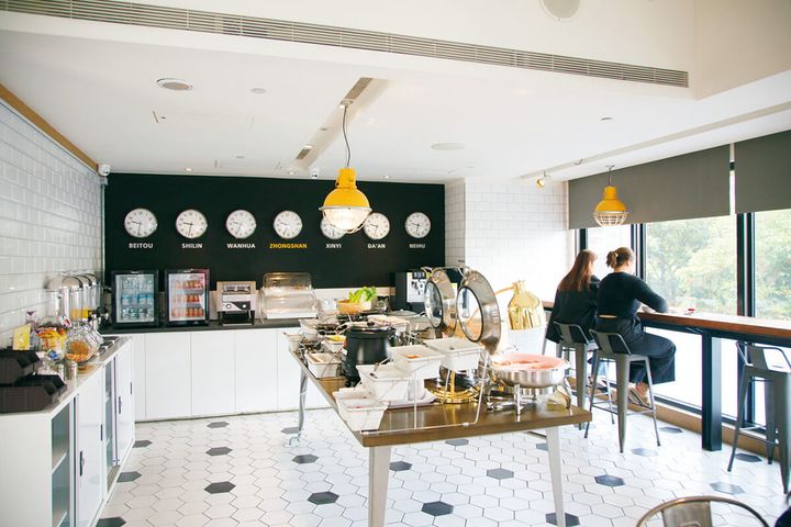 台北〈CHECK inn Taipei Songjiang〉店内