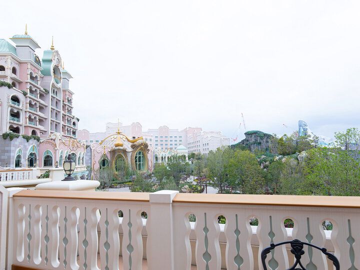 宿泊者だけが楽しめる♪新オープンの「東京ディズニーシー・ファンタジースプリングスホテル」で、魔法の泉が導くディズニーファンタジーの世界観を満喫