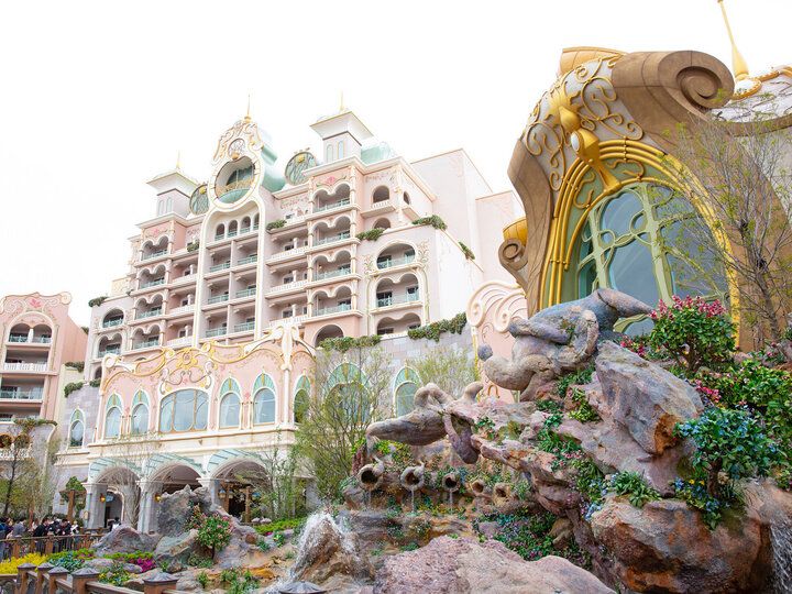 宿泊者だけが楽しめる♪新オープンの「東京ディズニーシー・ファンタジースプリングスホテル」で、魔法の泉が導くディズニーファンタジーの世界観を満喫