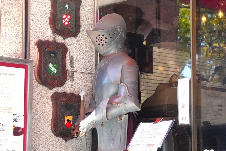 船の汽笛が響く港町・横浜で古き良き珈琲文化を今に伝える喫茶店「コーヒーの大学院 ルミエール・ド・パリ」