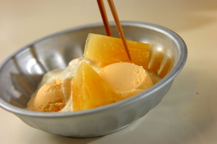 パイナップルのデザートの作り方1