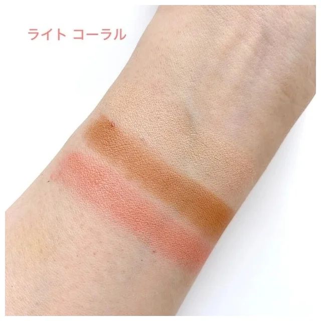 2024年夏新色チーク_シャネル レ ベージュ ヘルシー グロウ サンキスト パウダー ライト コーラル_スウォッチ