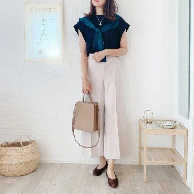 大人女子の黒TシャツNG＆OKコーデ