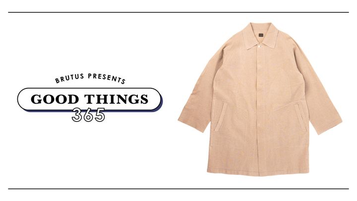 〈メイカム〉のニットコート