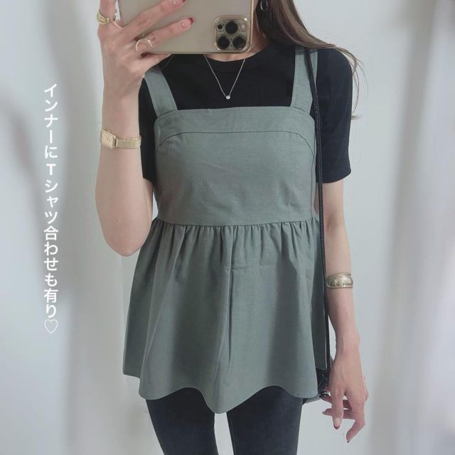 GU「リネンブレンドキャミソールコーデの女性1」