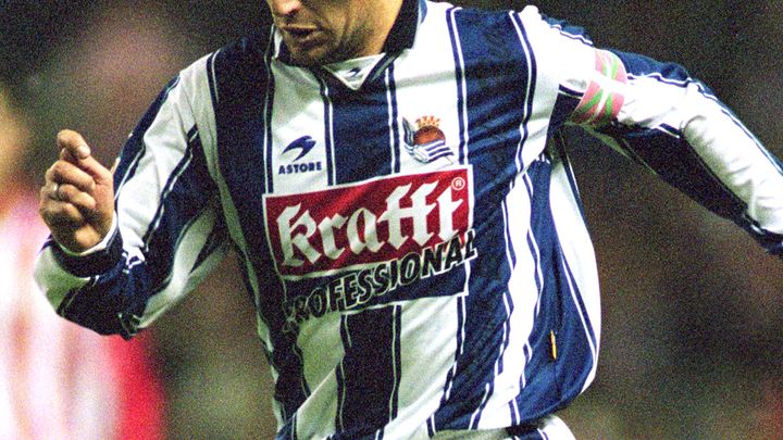 最高にかっこいい「青白ストライプ」ユニフォームを着る海外5チーム