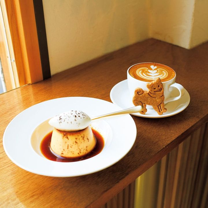 前にあるカフェ『marble』