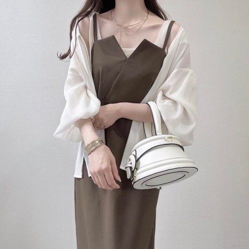 ジーユー_ブラフィールクロップドワッフルスクエアネックタンクトップ_4