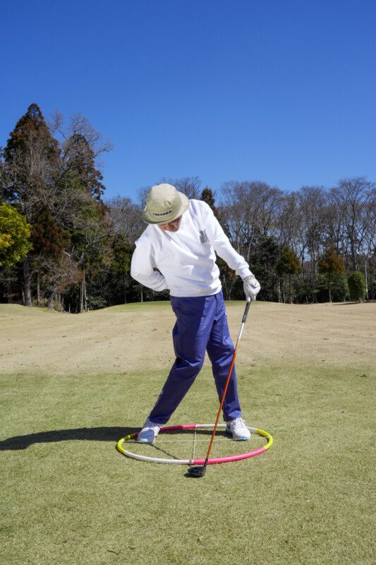ソールを正しく滑らせる“ヘッドの動かし方”とは？フラフープを使ってわかりやすく解説！