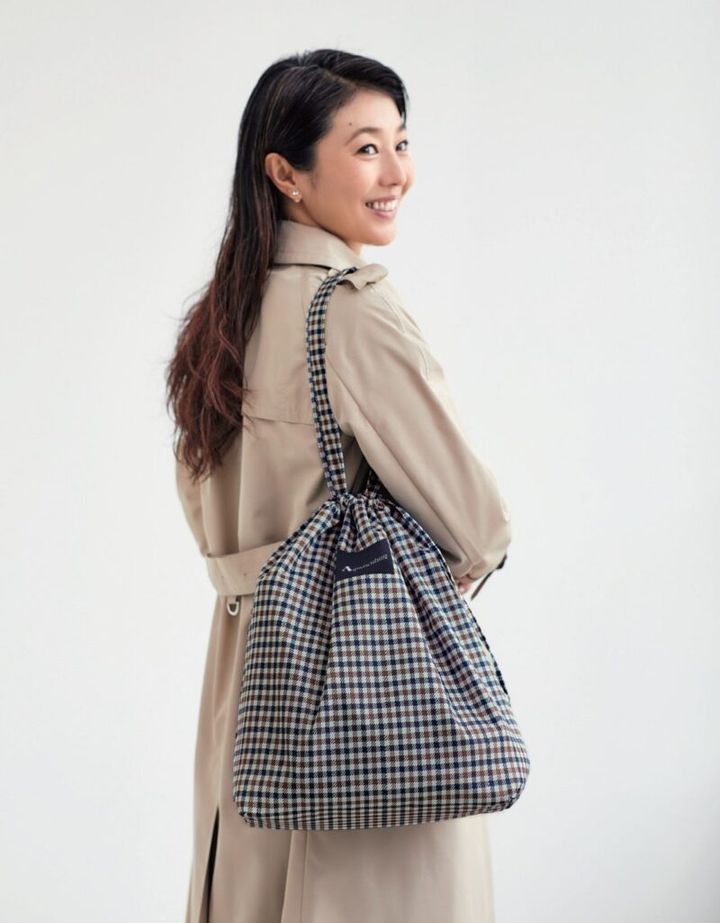 雑誌GLOW2024年7月号 付録「アクアスキュータムのバッグ」