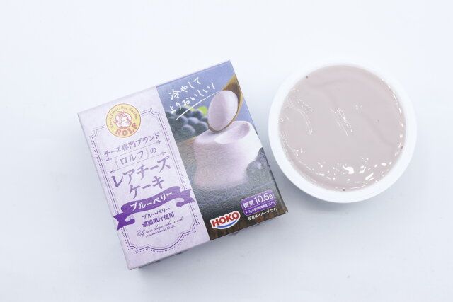 ダイソーのチーズ専門ブランド『ロルフ』のレアチーズケーキ ブルーベリー