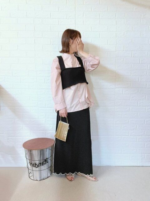 ビスチェのレイヤードコーデ