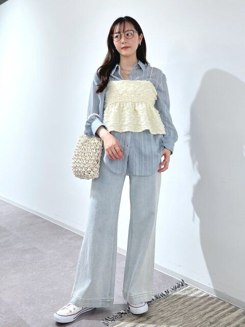 ビスチェのレイヤードコーデ