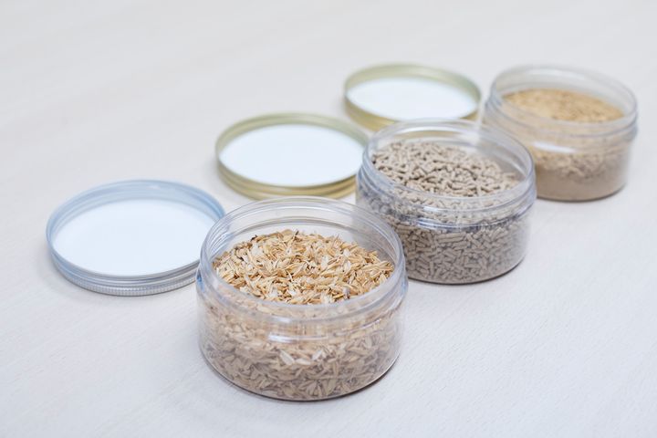 米のもみ殻からできる生分解性プラスティックの素材Oryzite（オリザイト）。