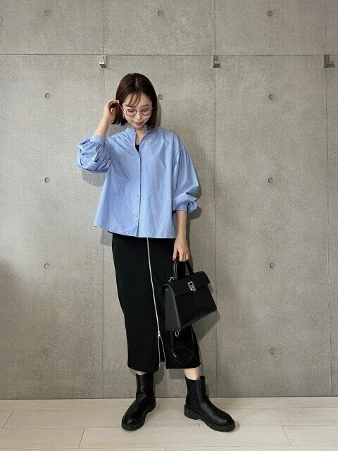 フロントジップナローロングスカートコーデ