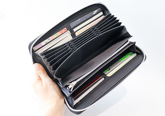 ロングウォレット じゃばら式ポケット