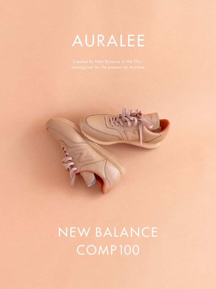 【大人のスニーカー】オーラリー×ニューバランスのコラボスニーカーの魅力をFUDGEが解説