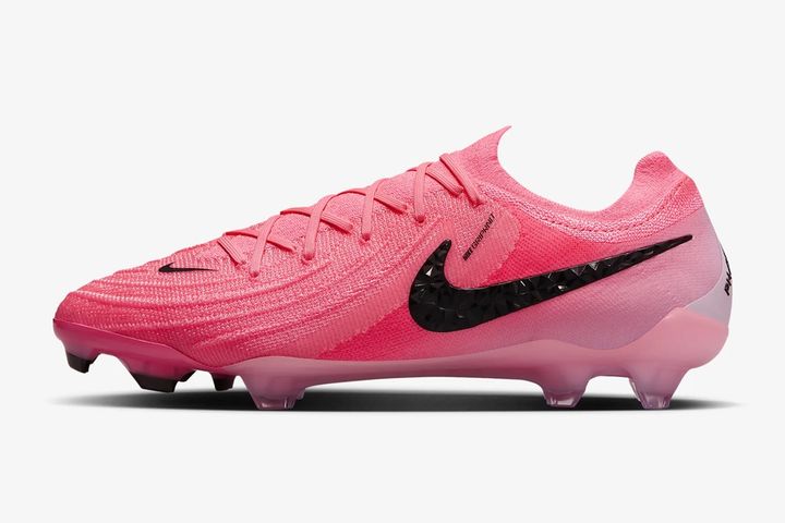 NIKE、“ピンク”な最新スパイク「マッドブリリアンスパック」が登場！5月30日に一般発売