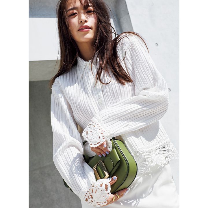 EENK （インク）、甘ブラウス