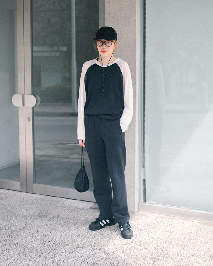 【気温26度】の服装6選。気温差の激しい今の正解は、“シアートップス”です！