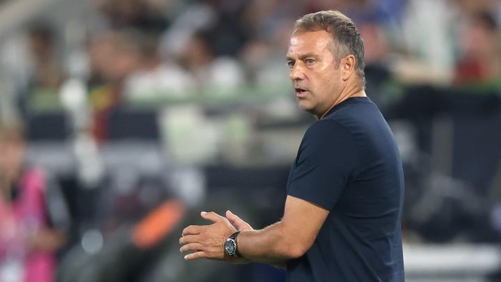 バルセロナ就任のフリック監督、給料は「チャビの4分の1」…高額ボーナスが約束