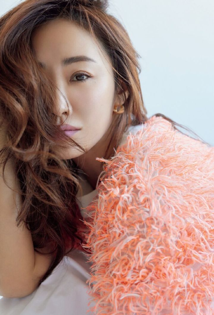 神崎恵さん連載 40代の老け見え対策 GLOW