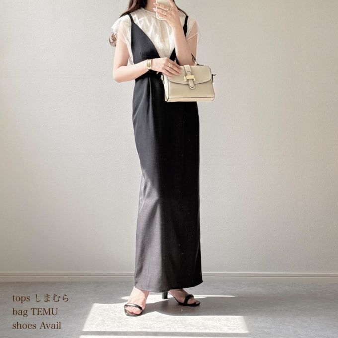 キャミワンピース×Availのブラックの「パッドベルトカウンターサンダル」