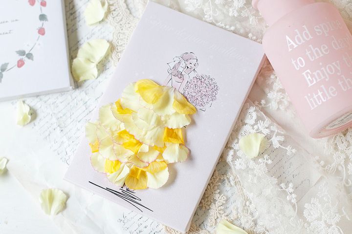 花びらのドレス