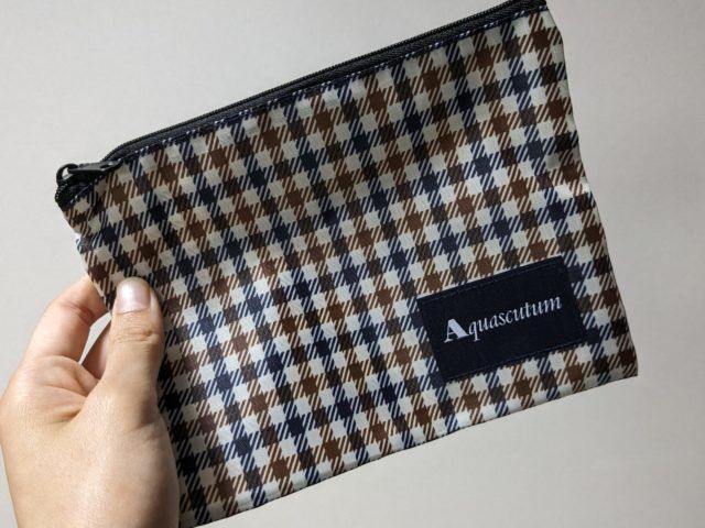 アクアスキュータム