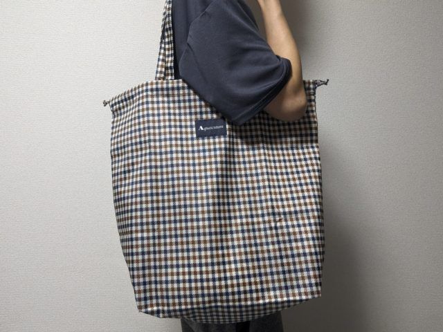 アクアスキュータム