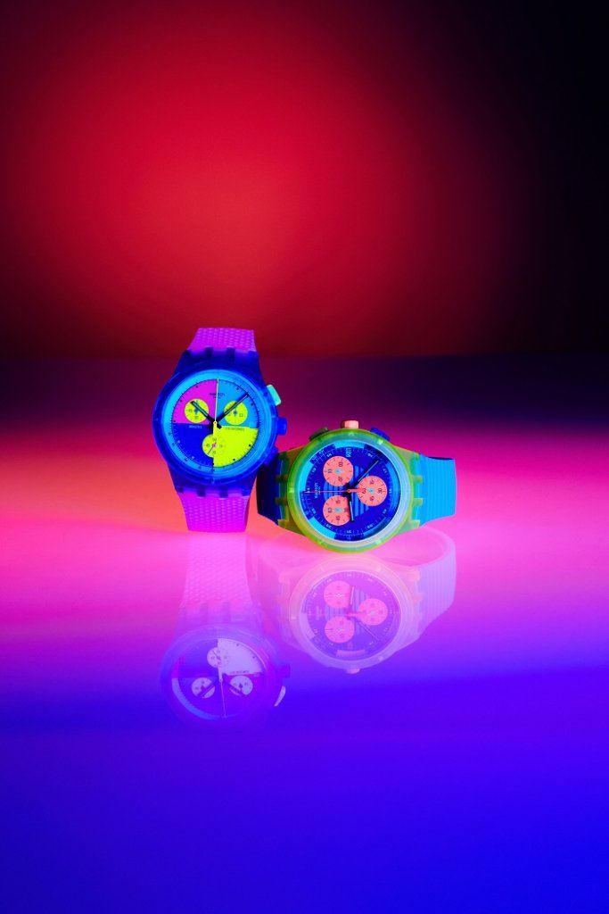 《スウォッチ》から80年代、90年代のアイコニックなモデルをベースにした「NEON」コレクションが登場！鮮やかでプレイフルなデザインに注目して
