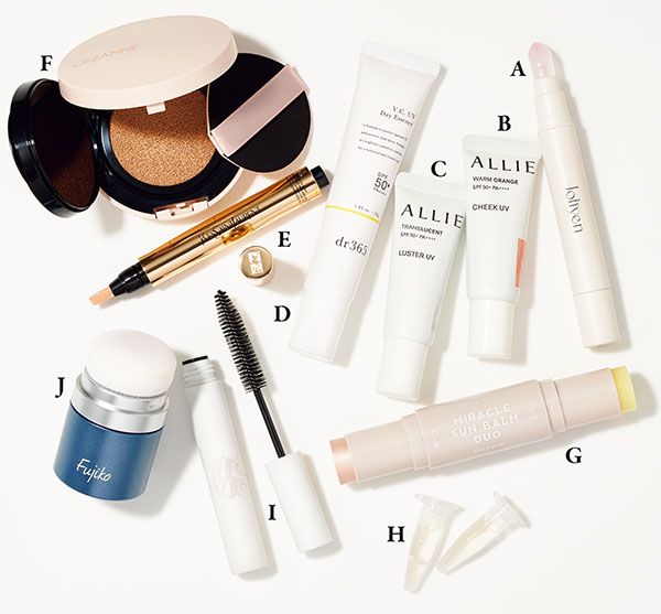 【A】ジョリエン バランシングリップセラム【B】アリィー クロノビューティ カラーオンUV【C】アリィー クロノビューティ カラーオンUV【D】V.C.UV デイエッセンス【E】ラディアント タッチ【F】クッションファンデーション【G】ハーリップトゥビューティ ミラクル サンバーム デュオ【H】セイロ バイオエッセンス【I】SS by WHOMEE ソソ フリズヘアマスカラ【J】フジコ FPPパウダー